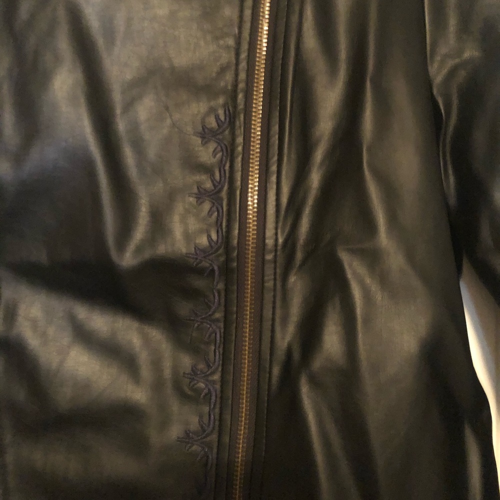 Jacket - Picture 3 of 8